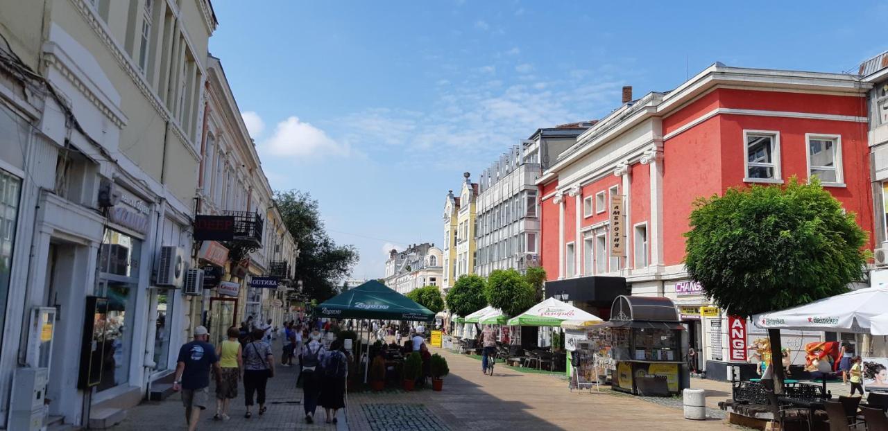 Albert Guest House Русе Екстер'єр фото