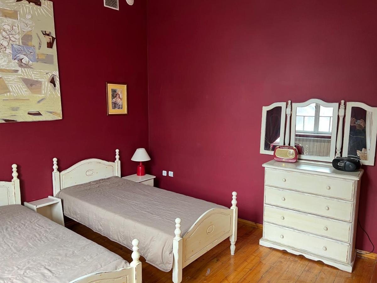 Albert Guest House Русе Екстер'єр фото
