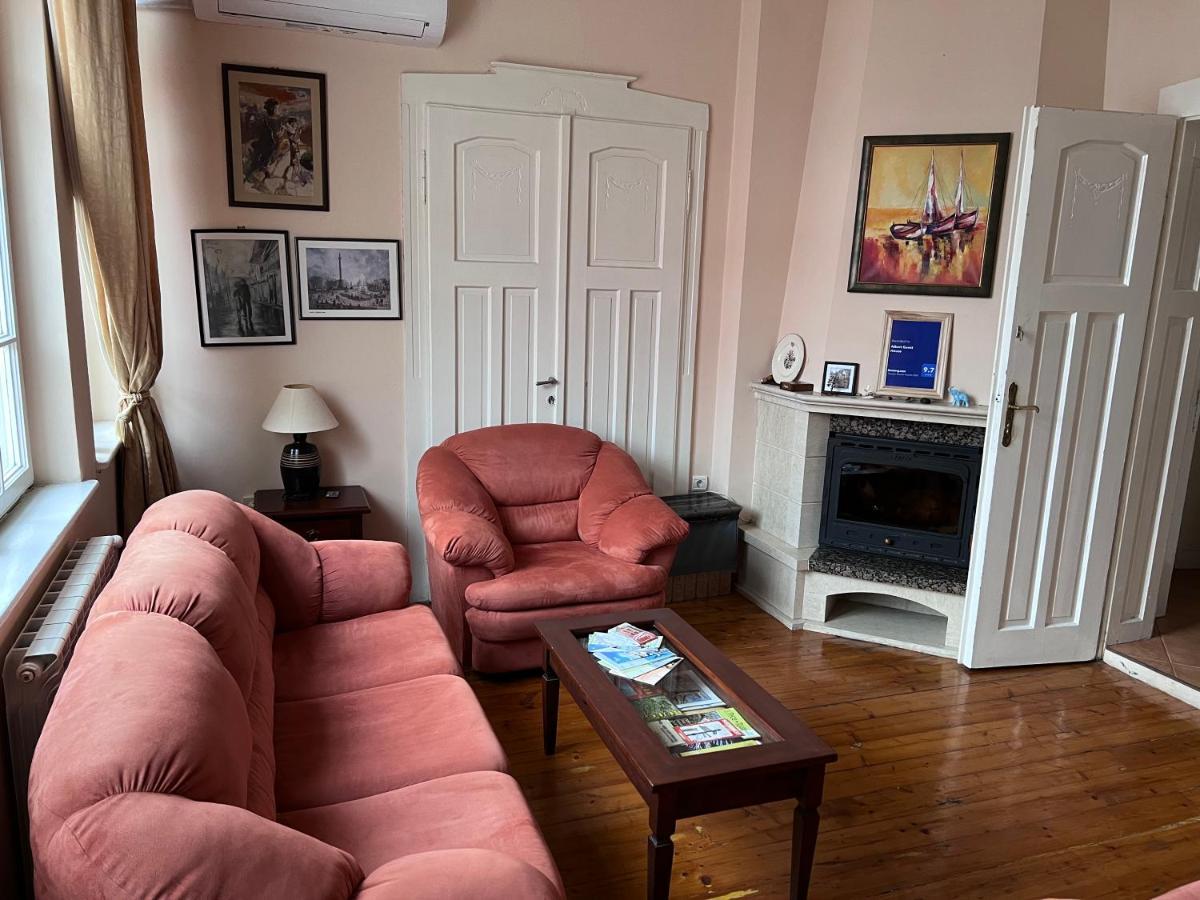 Albert Guest House Русе Екстер'єр фото